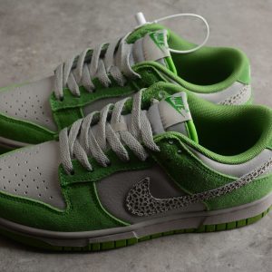 Nike Dunk Low 'Safari Swoosh - Chlorophyll' DR0156-300