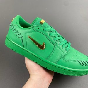 (WMNS) Air Jordan 1 Low 'Method of Make Lucky Green' FN5032-300