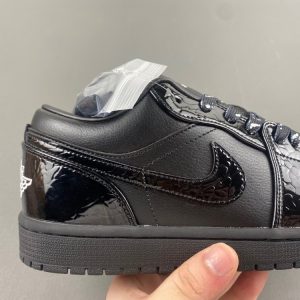 (WMNS) Air Jordan 1 Low SE 'Black Patent' HJ7743-010