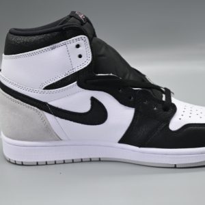 Nike Air Jordan 1 Retro High OG 'Stage Haze' Mens Size 9 Style 555088-108