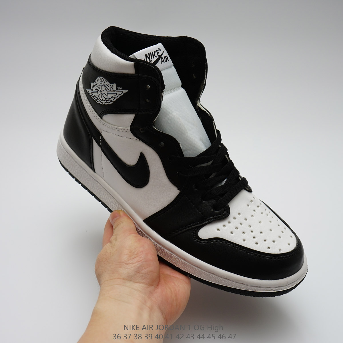 Air Jordan 1 ''Black White''