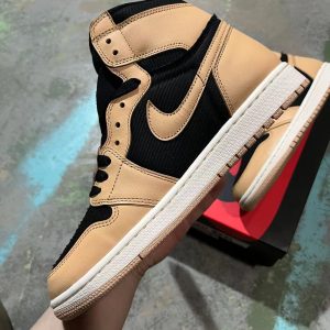 Nike Air Jordan 1 Retro High OG Heirloom 2022 Size 12 555088-202