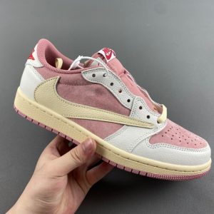 Travis Scott x Air Jordan 1 Low OG, white powder DM7866-600