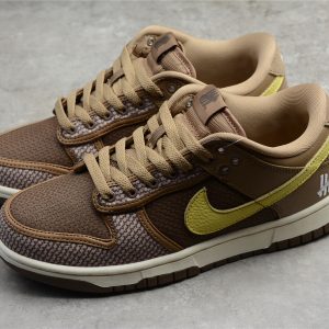 Nike x Undefeated Dunk Low SP 'Canteen' DH3061-200