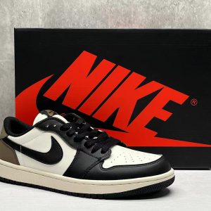 Air Jordan 1 Low OG 'Mocha'