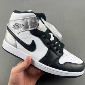 Air Jordan (W) 1 Retro High OG "Silver Toe" 2021