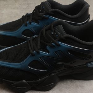 New Balance 9060 Caged Trainer black / blue