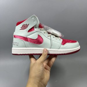 Nike Jordan 1 High Zoom Air CMFT 2 Valentines Day DV1304-106
