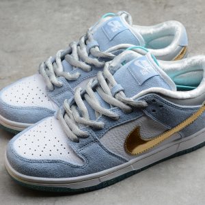 Nike x Sean Cliver SB Dunk Low 'Holiday Special' DC9936-100