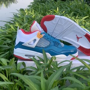 Air Jordan 4 “Messy Room”